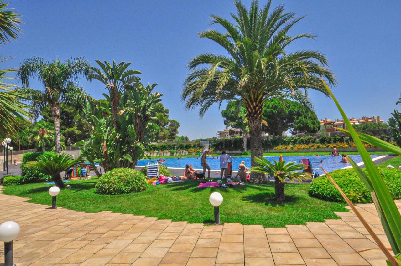 Sol Cambrils Park Litoral - Only Families Villa Bagian luar foto